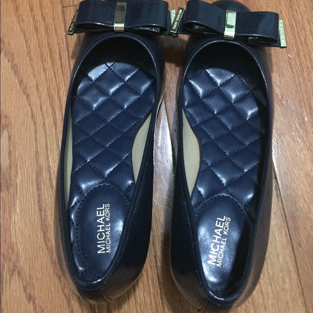 Micheal Kies Navy Blue Heels